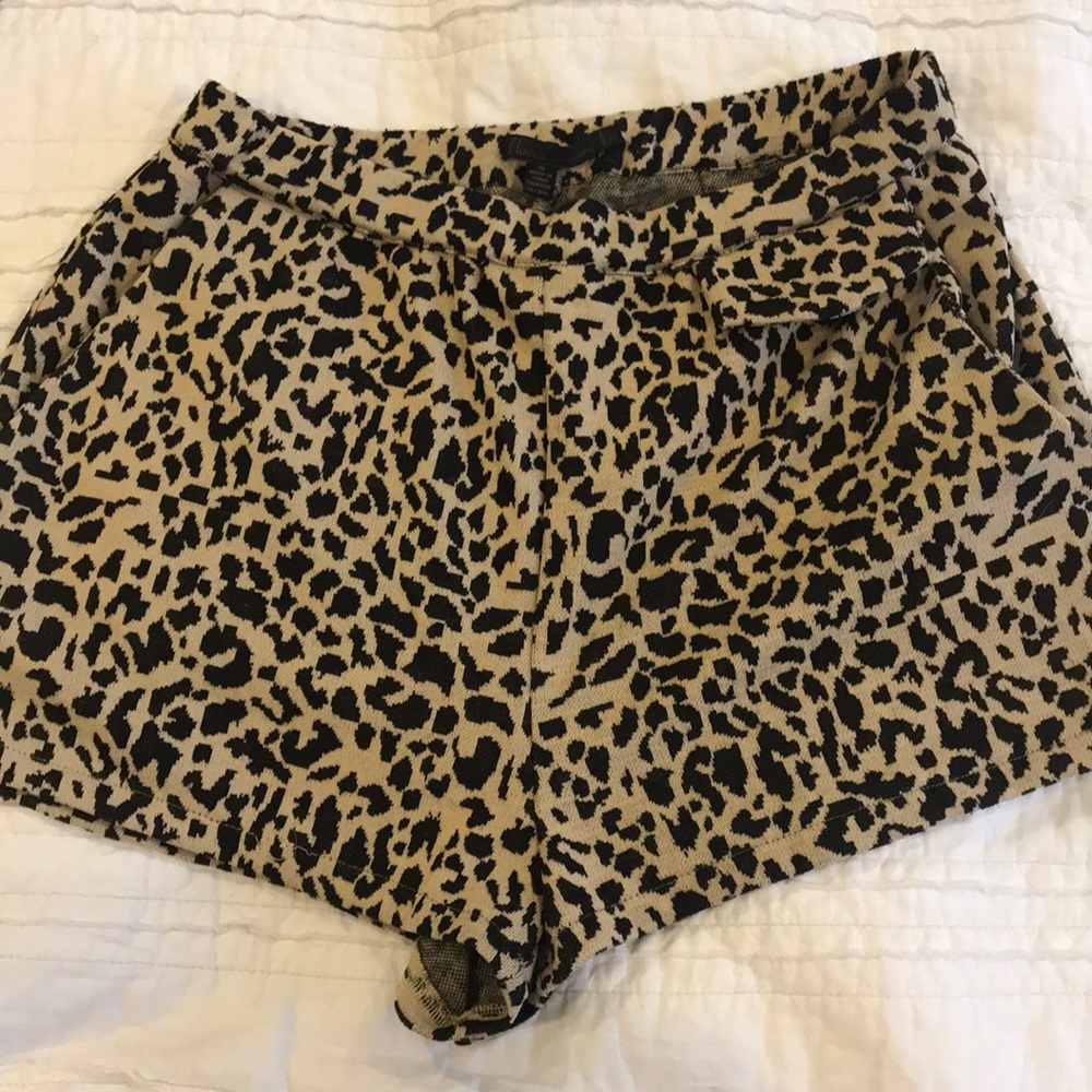 High Waisted leopard print stretch shorts